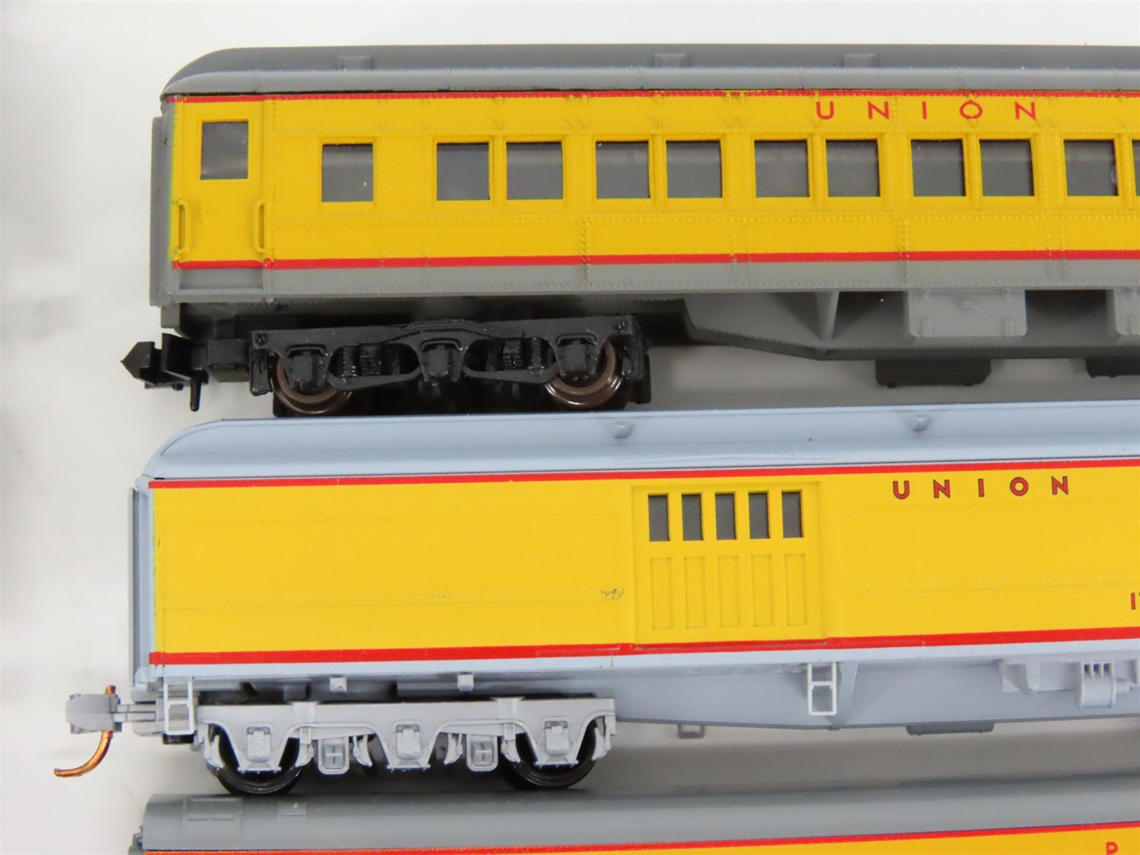 LOT of 10 N Scale Rivarossi, Con-Cor UP 