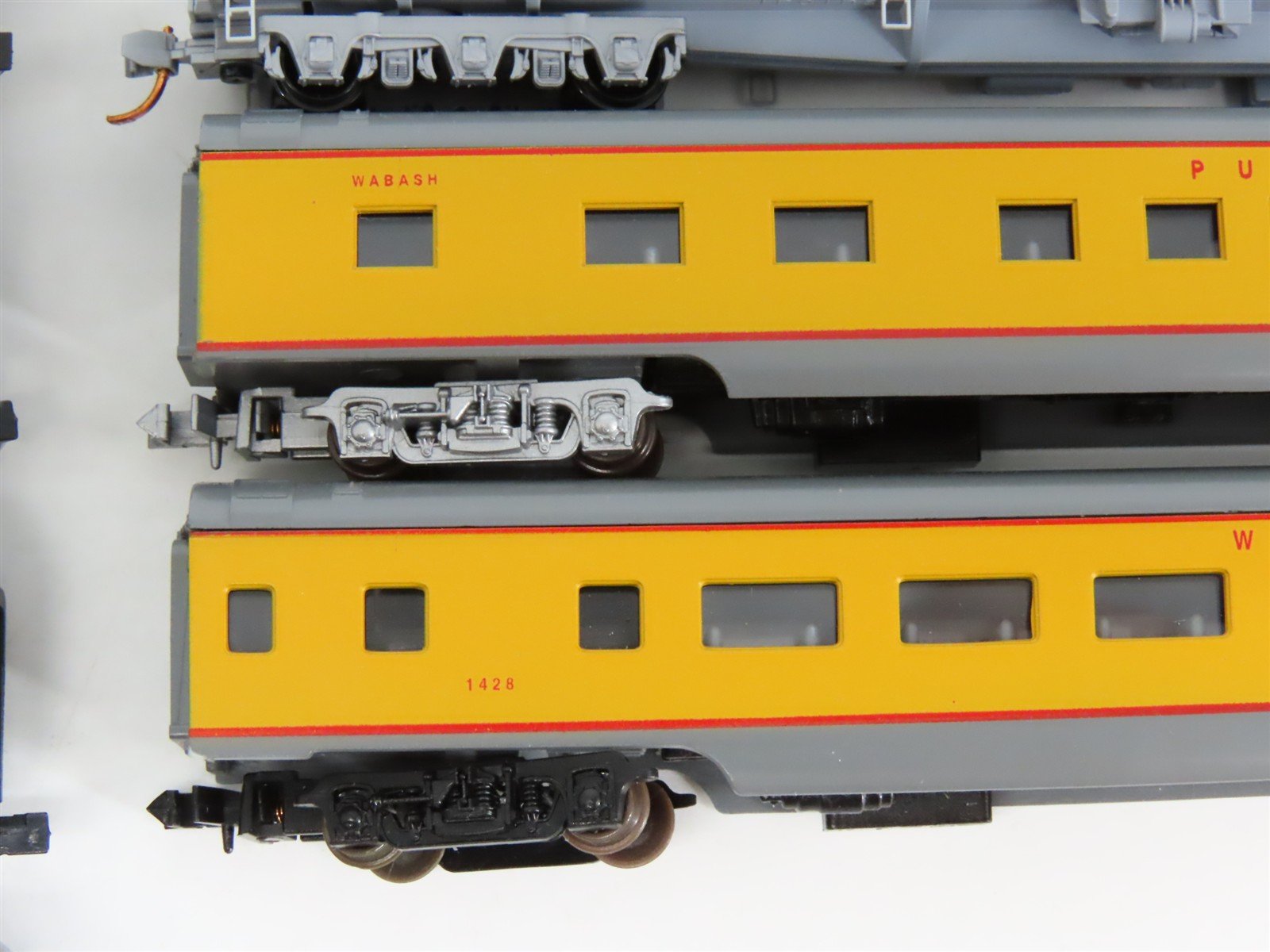 LOT of 10 N Scale Rivarossi, Con-Cor UP 