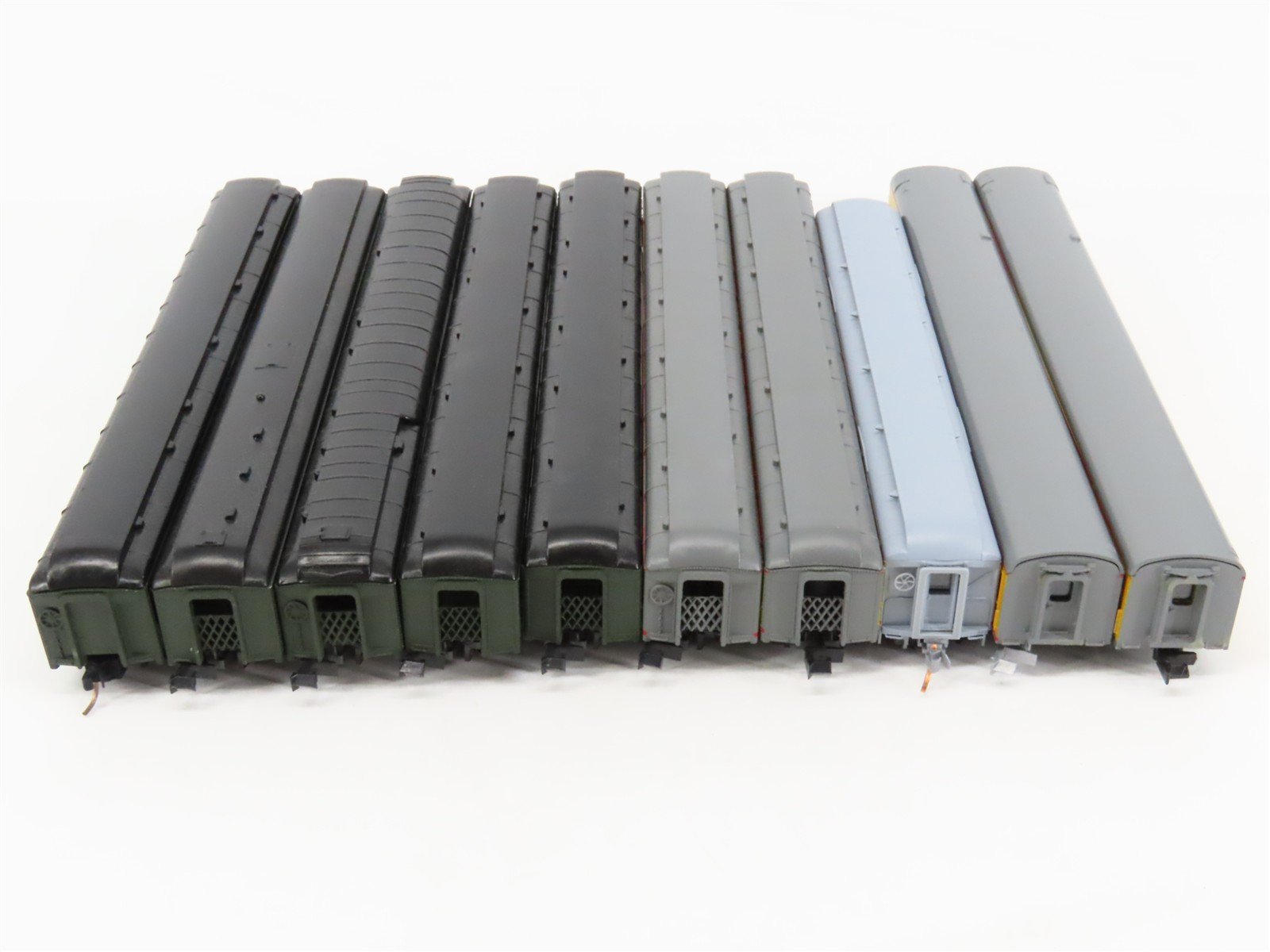 LOT of 10 N Scale Rivarossi, Con-Cor UP 