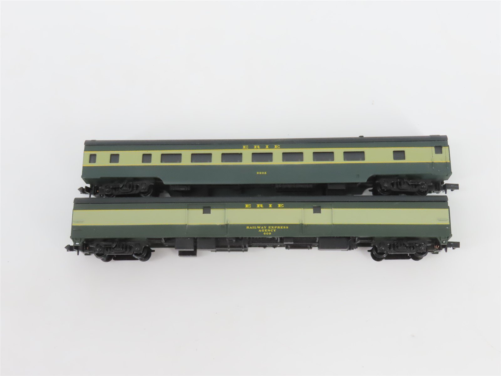 N Scale Con-Cor Roundhouse ERIE Railroad 10-Car Passenger Set