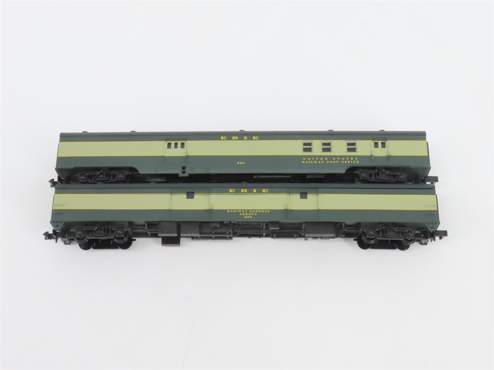 N Scale Con-Cor Roundhouse ERIE Railroad 10-Car Passenger Set