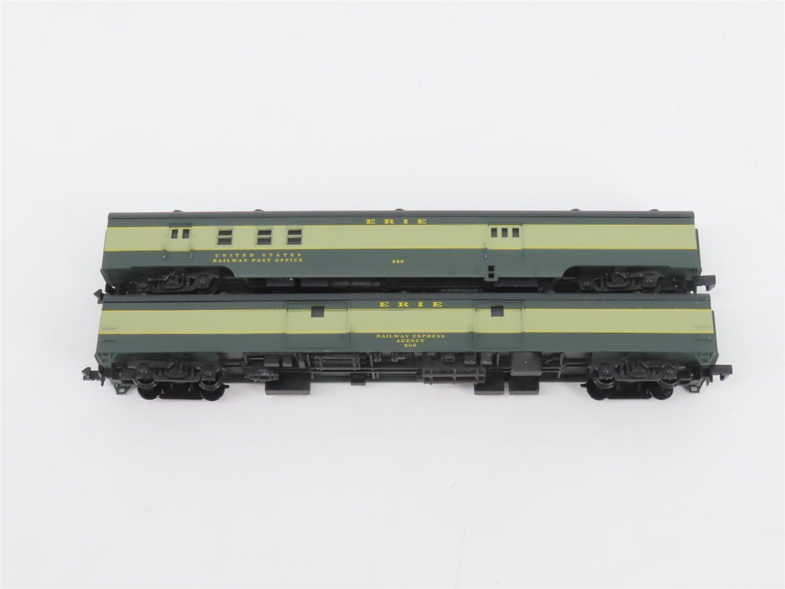 N Scale Con-Cor Roundhouse ERIE Railroad 10-Car Passenger Set