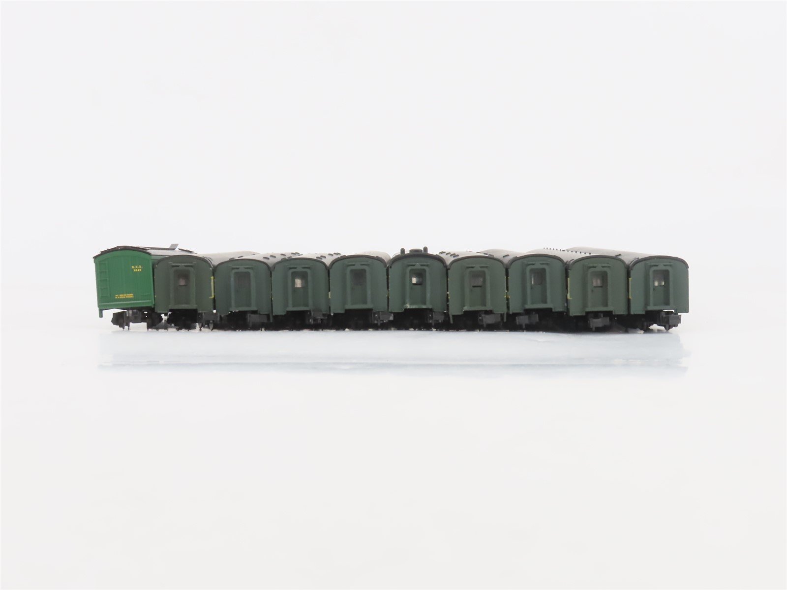N Scale Con-Cor Roundhouse ERIE Railroad 10-Car Passenger Set