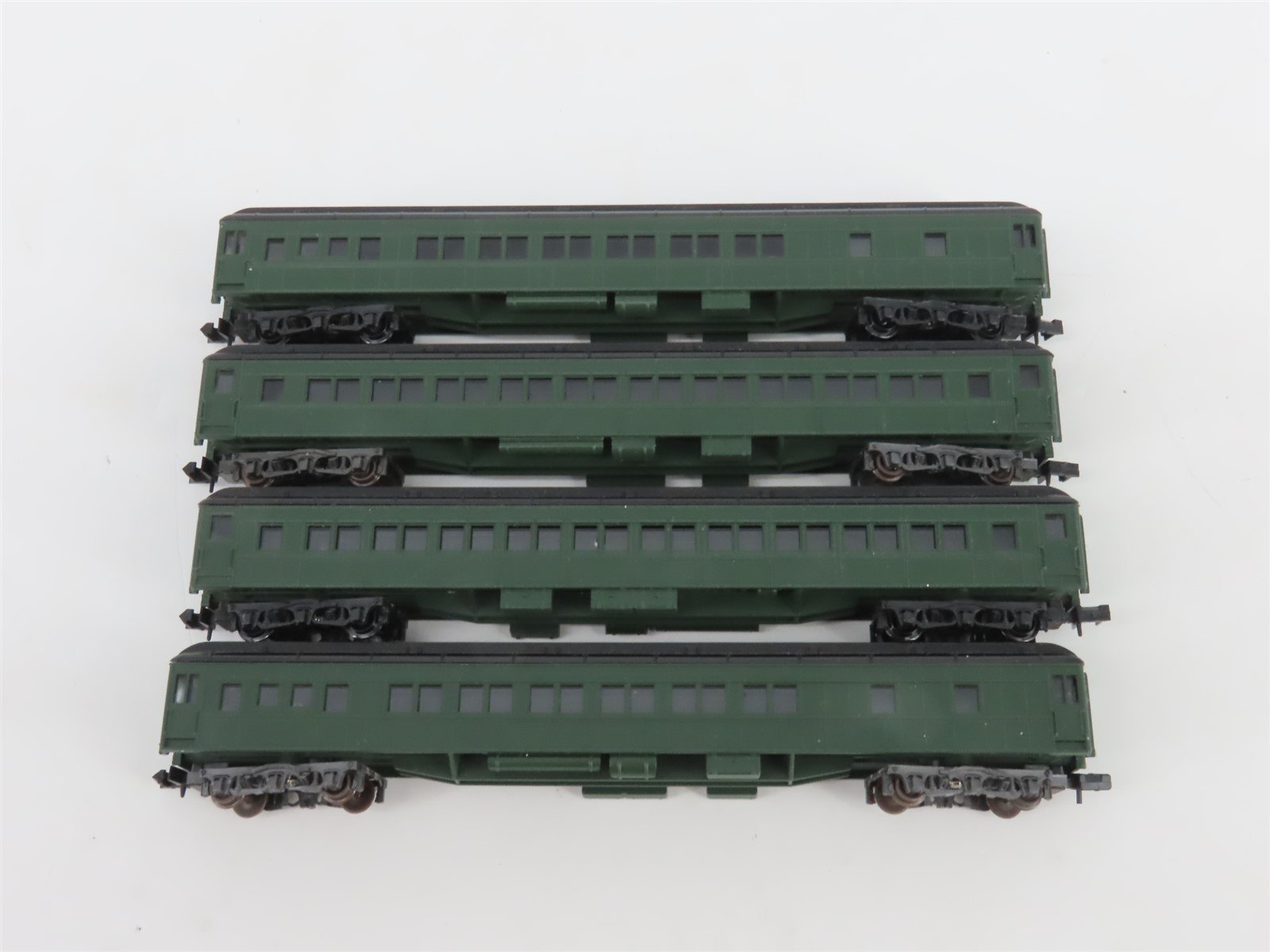 LOT of 4 N Scale Painted, Unlettered Green & Black Passenger Cars
