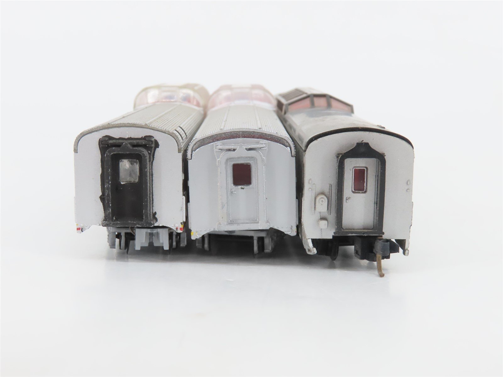 LOT of 3 N Scale Micro-Trains MTL, Con-Cor + ATSF Santa Fe Passenger Cars