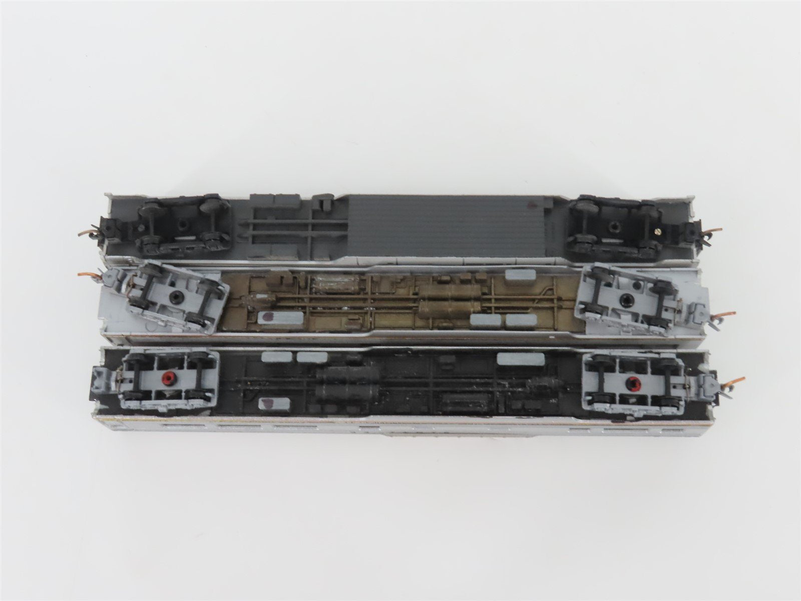 LOT of 3 N Scale Micro-Trains MTL, Con-Cor + ATSF Santa Fe Passenger Cars