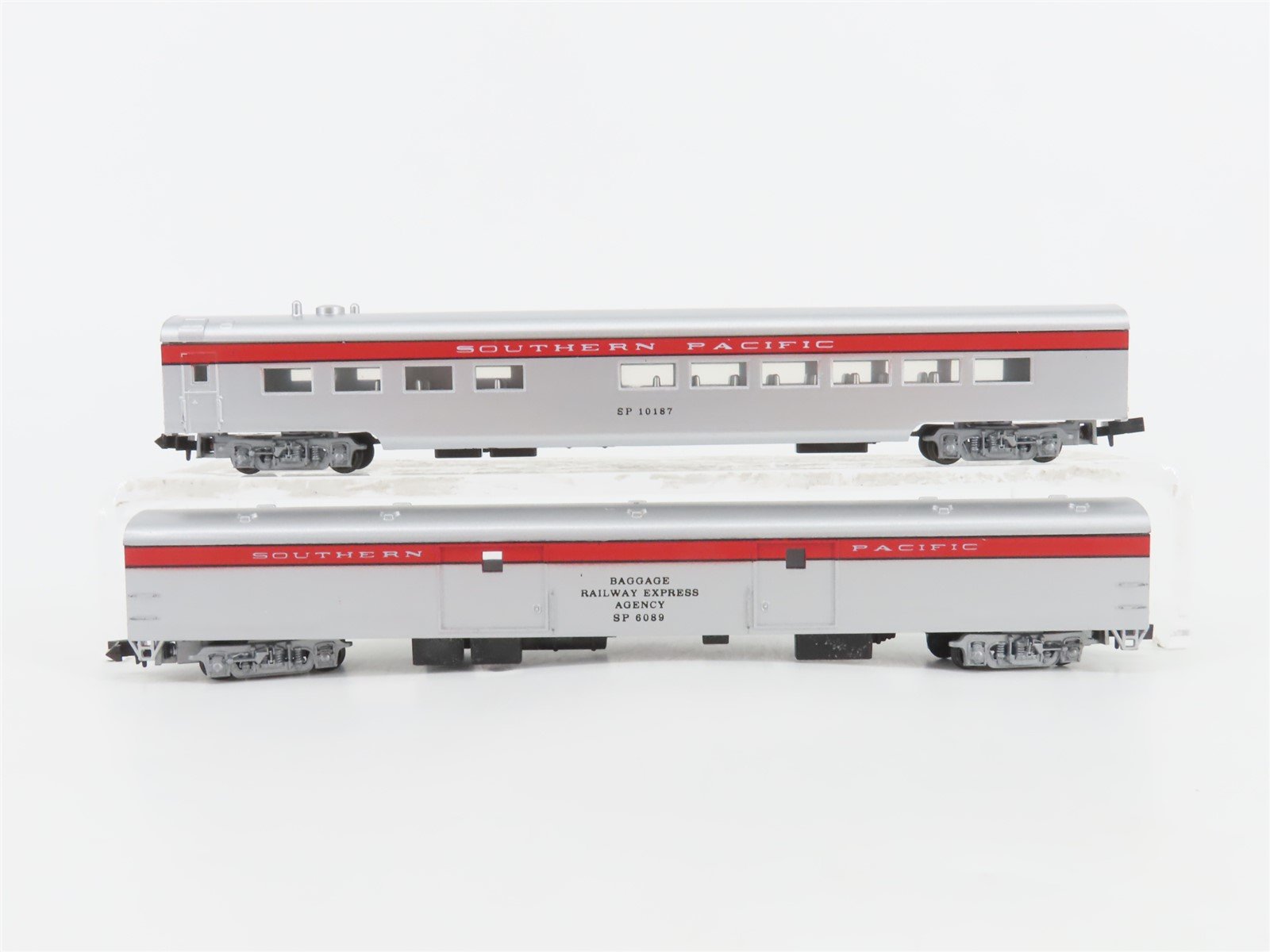 LOT of 2 N Scale Con-Cor SP Southern Pacific Passenger Cars