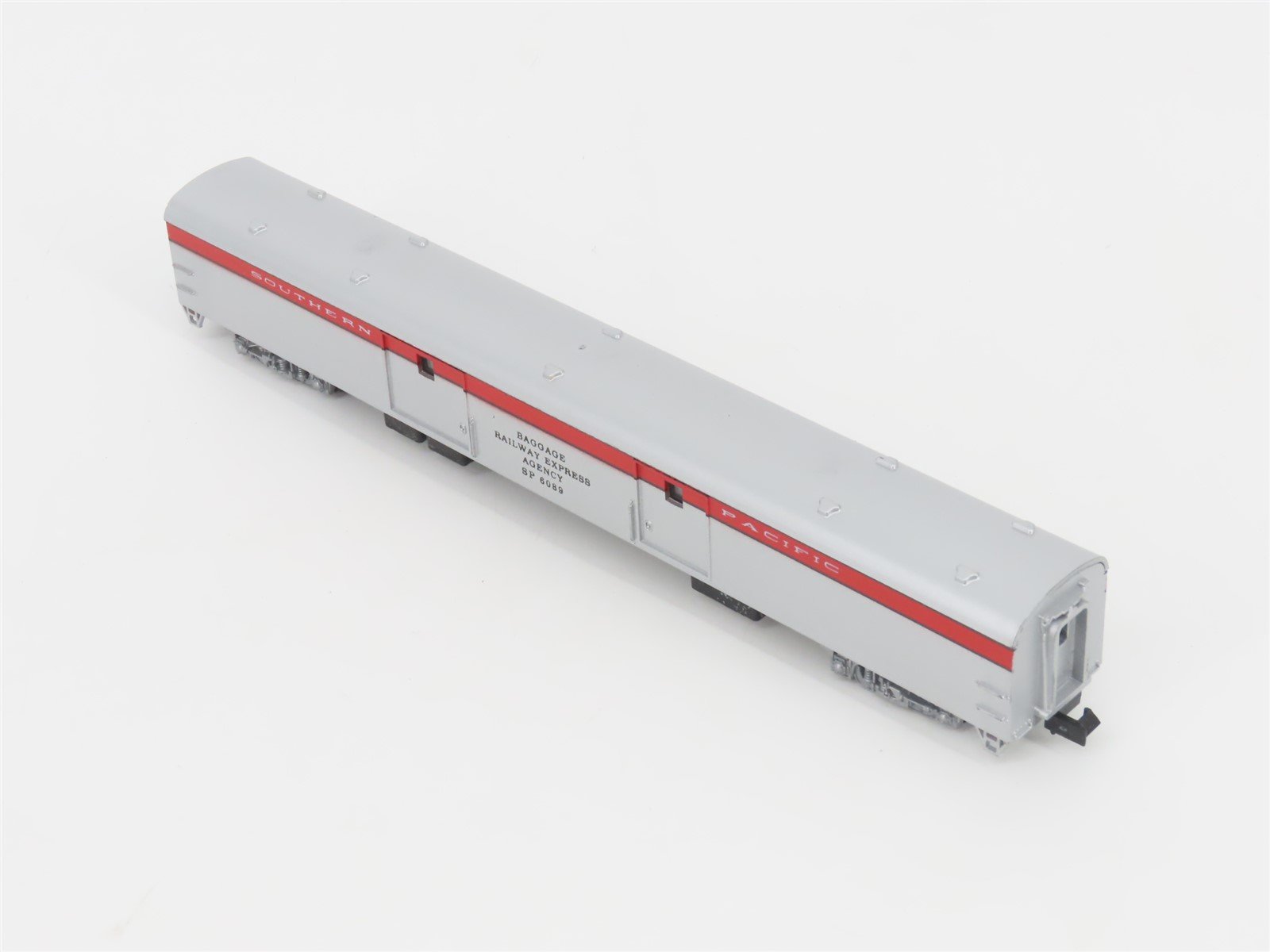 LOT of 2 N Scale Con-Cor SP Southern Pacific Passenger Cars