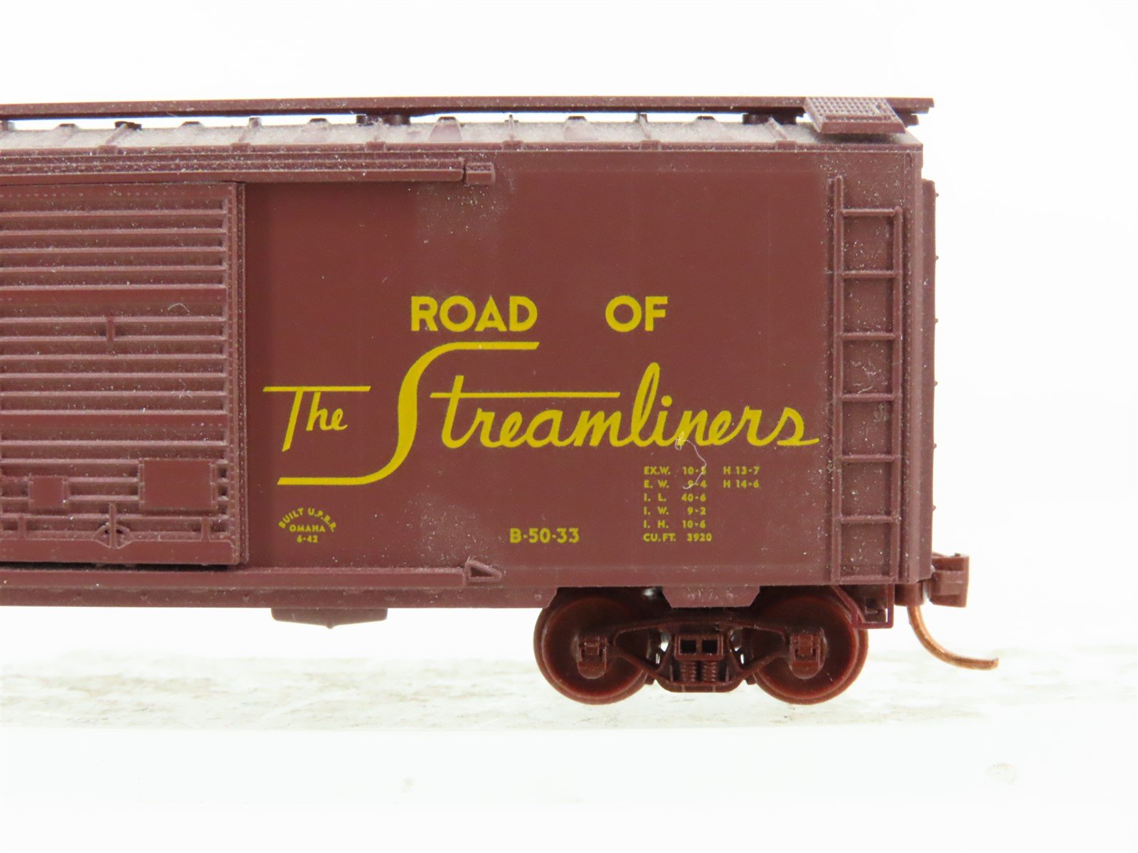 N Scale Micro-Trains MTL UP Union Pacific 40' Boxcar #193449 w/ Load
