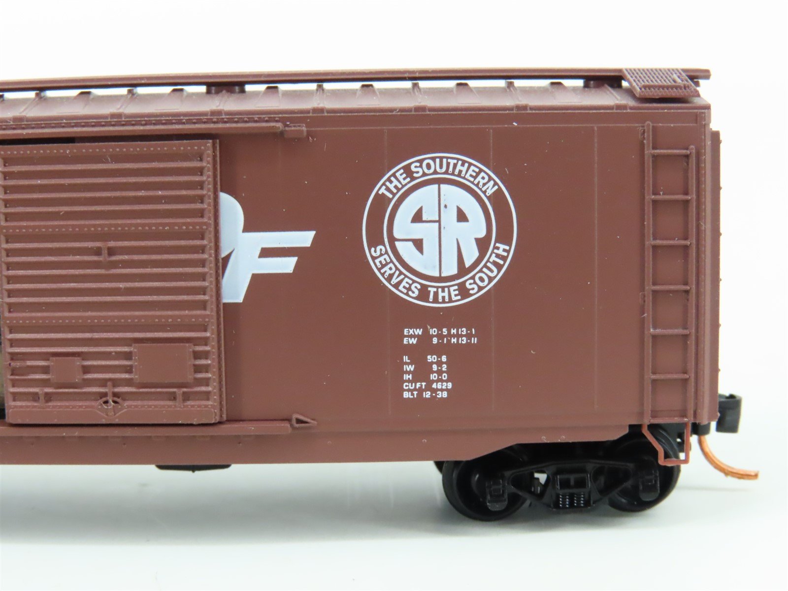 N Scale Micro-Trains MTL Southern 50' Boxcar #44365 w/ Load