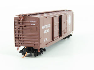N Scale Micro-Trains MTL Southern 50' Boxcar #44365 w/ Load