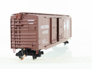 N Scale Micro-Trains MTL Southern 50' Boxcar #44365 w/ Load