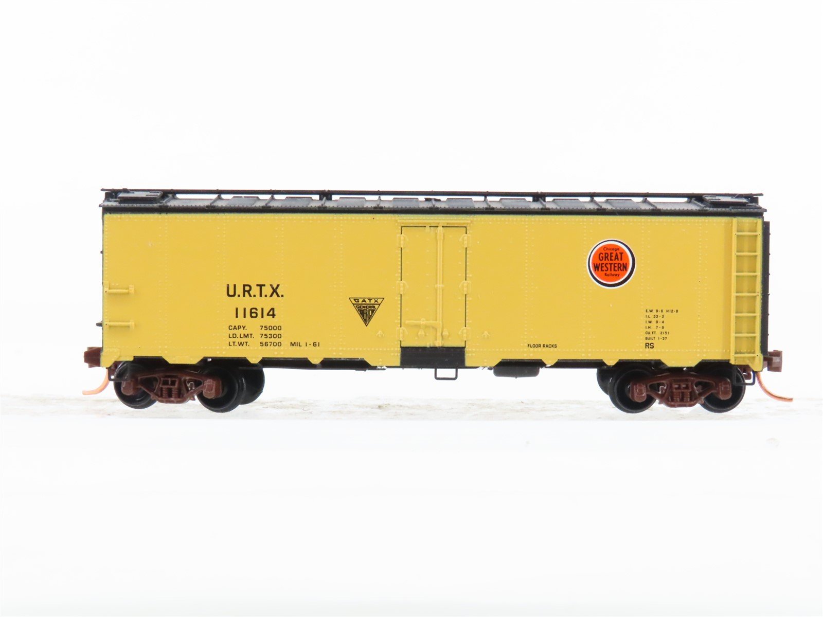 N Scale Micro-Trains URTX Chicago Great Western Reefer Car #11614