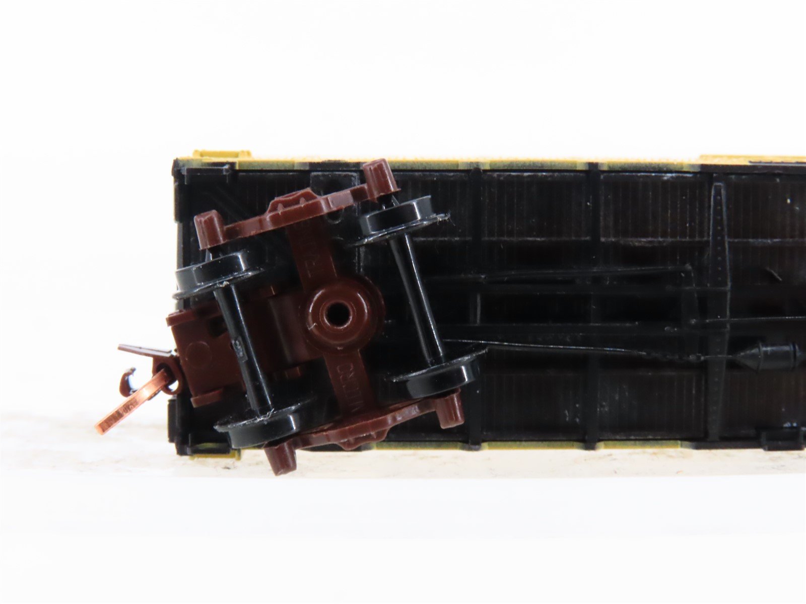 N Scale Micro-Trains URTX Chicago Great Western Reefer Car #11614