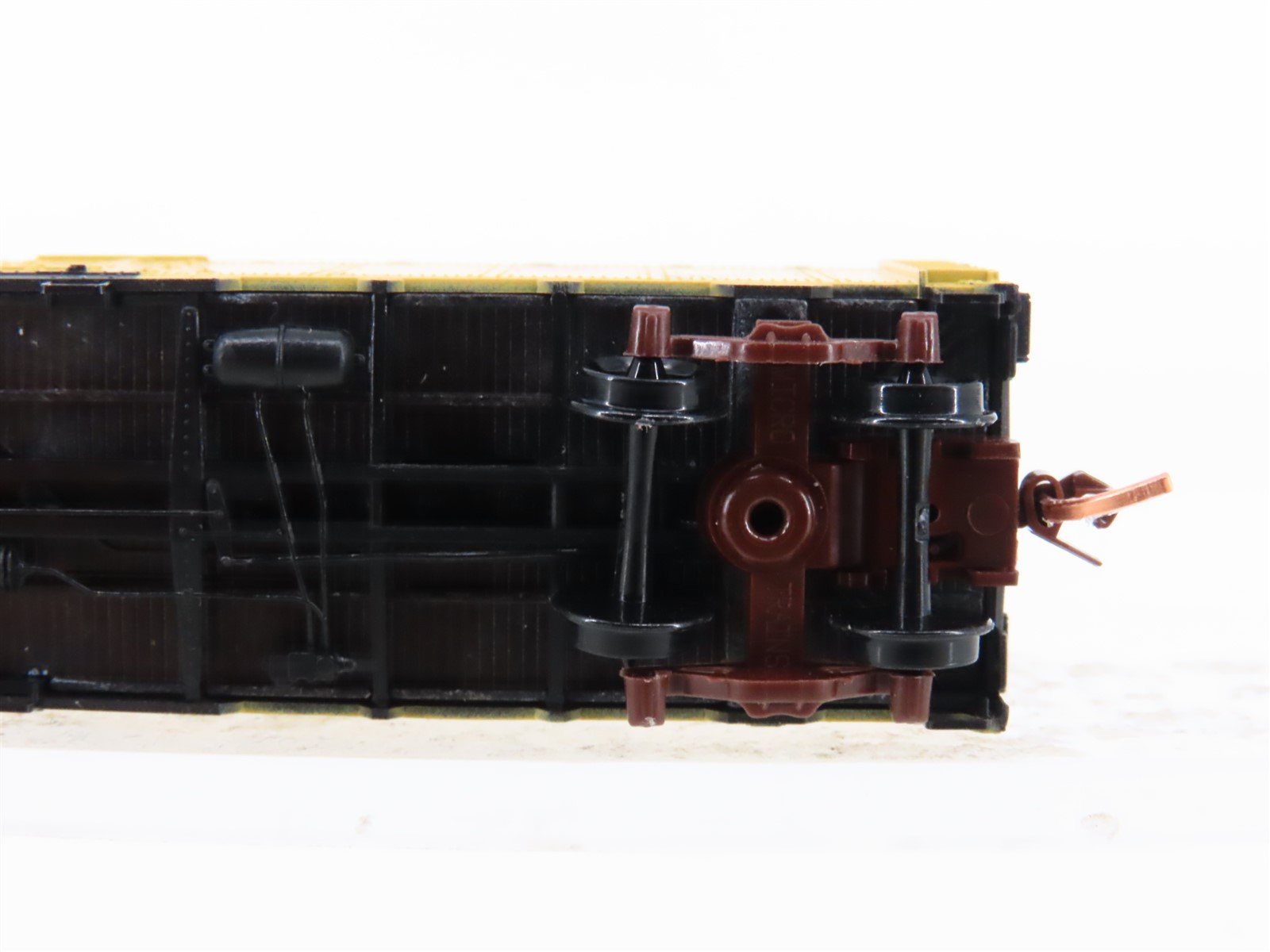 N Scale Micro-Trains URTX Chicago Great Western Reefer Car #11614