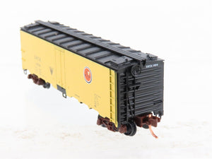 N Scale Micro-Trains URTX Chicago Great Western Reefer Car #11614