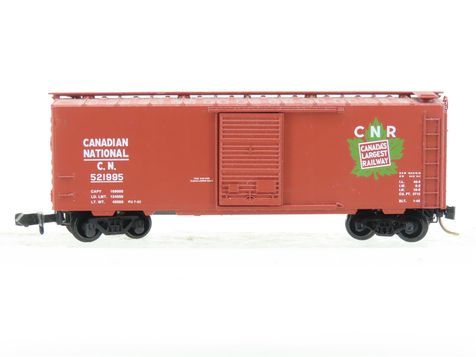 N Scale Micro-Trains CN Canadian National 40' Boxcar #521995