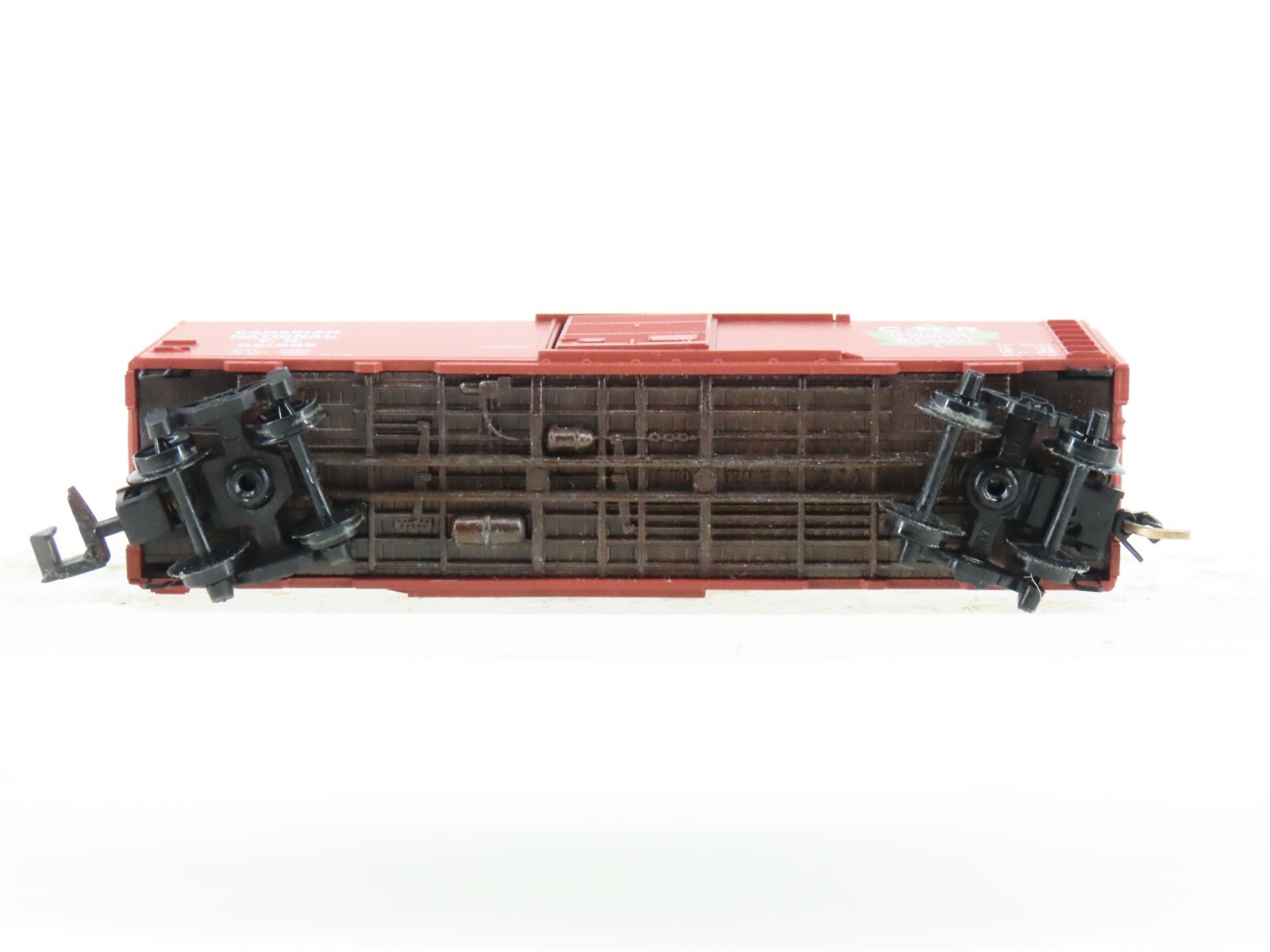 N Scale Micro-Trains CN Canadian National 40' Boxcar #521995