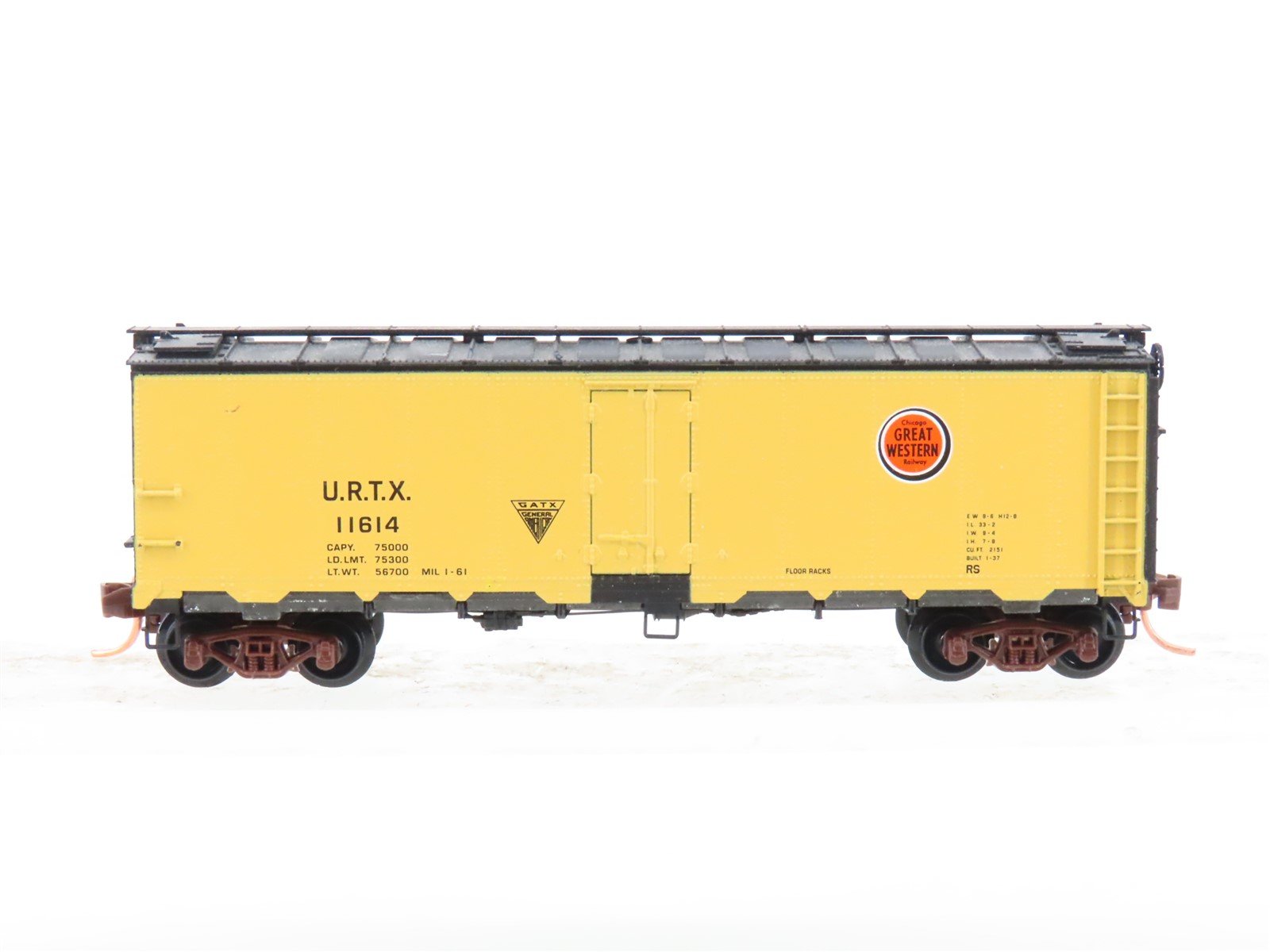 N Scale Micro-Trains URTX Chicago Great Western Reefer Car #11614