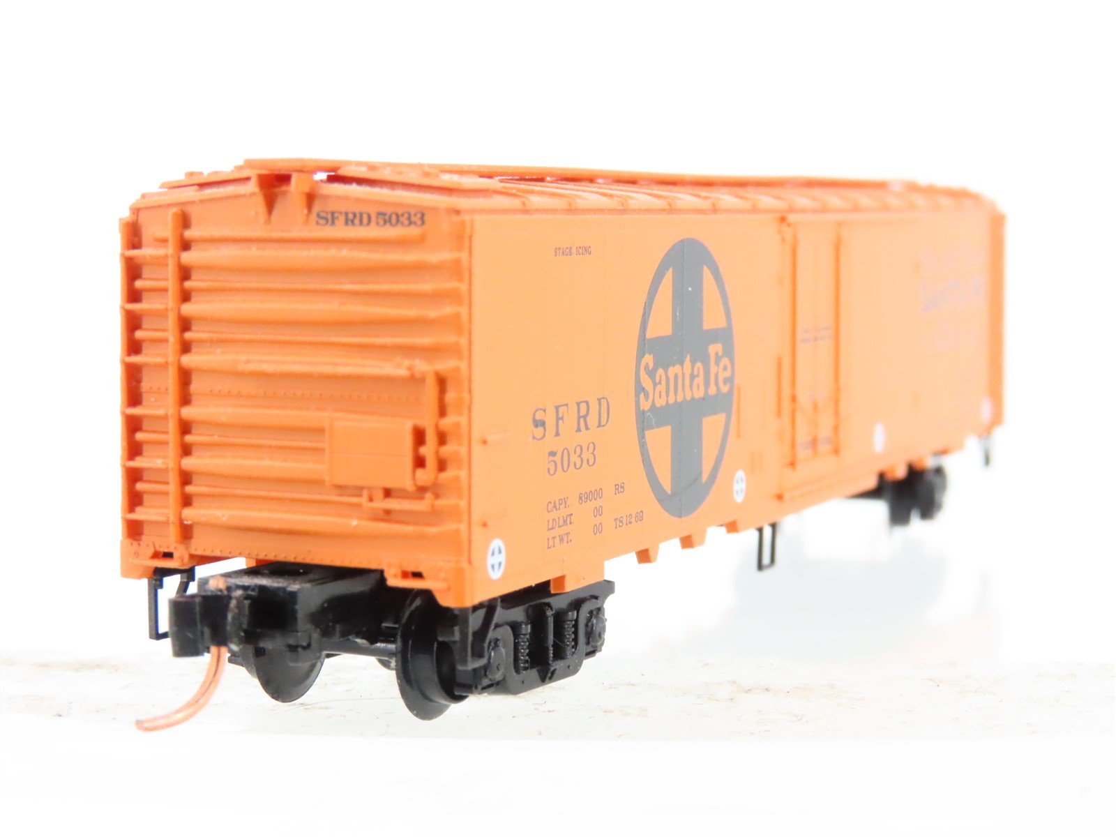 N Scale Micro-Trains MTL SFRD Santa Fe 51' Reefer Car #5033