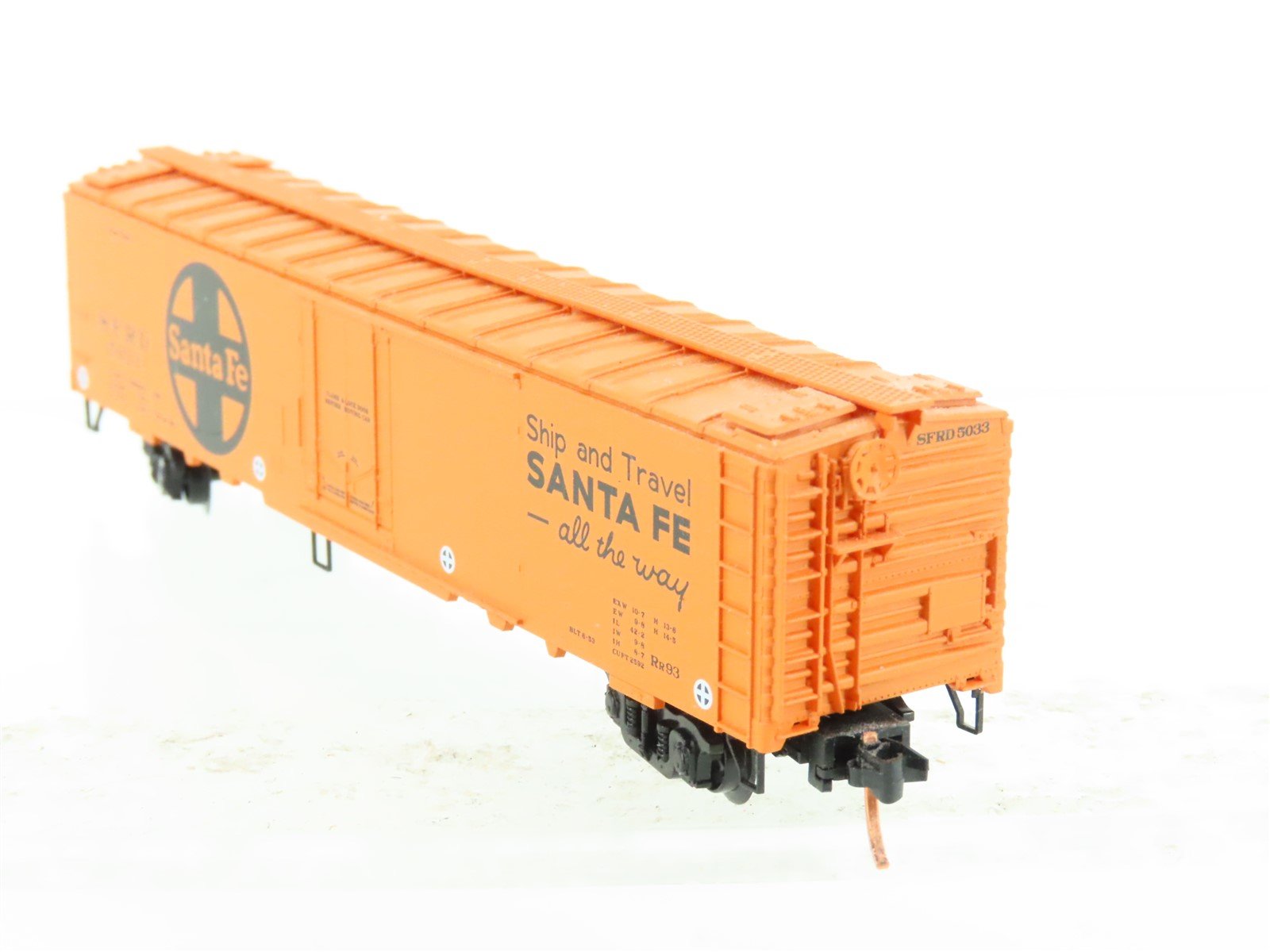 N Scale Micro-Trains MTL SFRD Santa Fe 51' Reefer Car #5033
