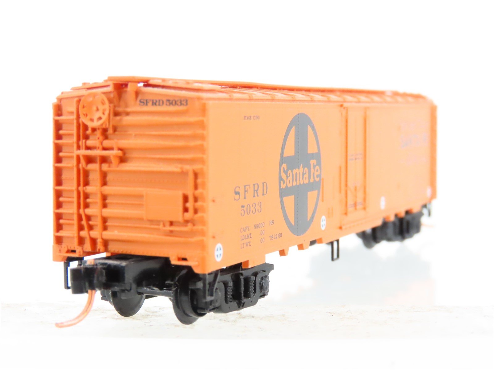 N Scale Micro-Trains MTL SFRD Santa Fe 51' Reefer Car #5033