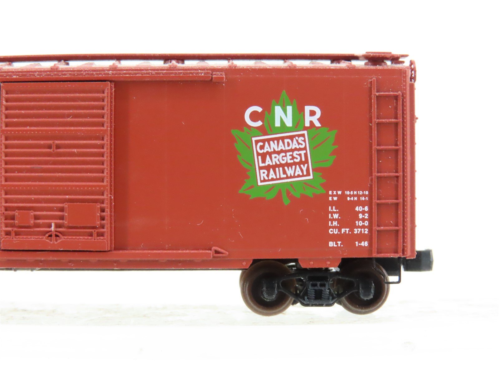 N Scale Micro-Trains CN Canadian National 40' Boxcar #521995