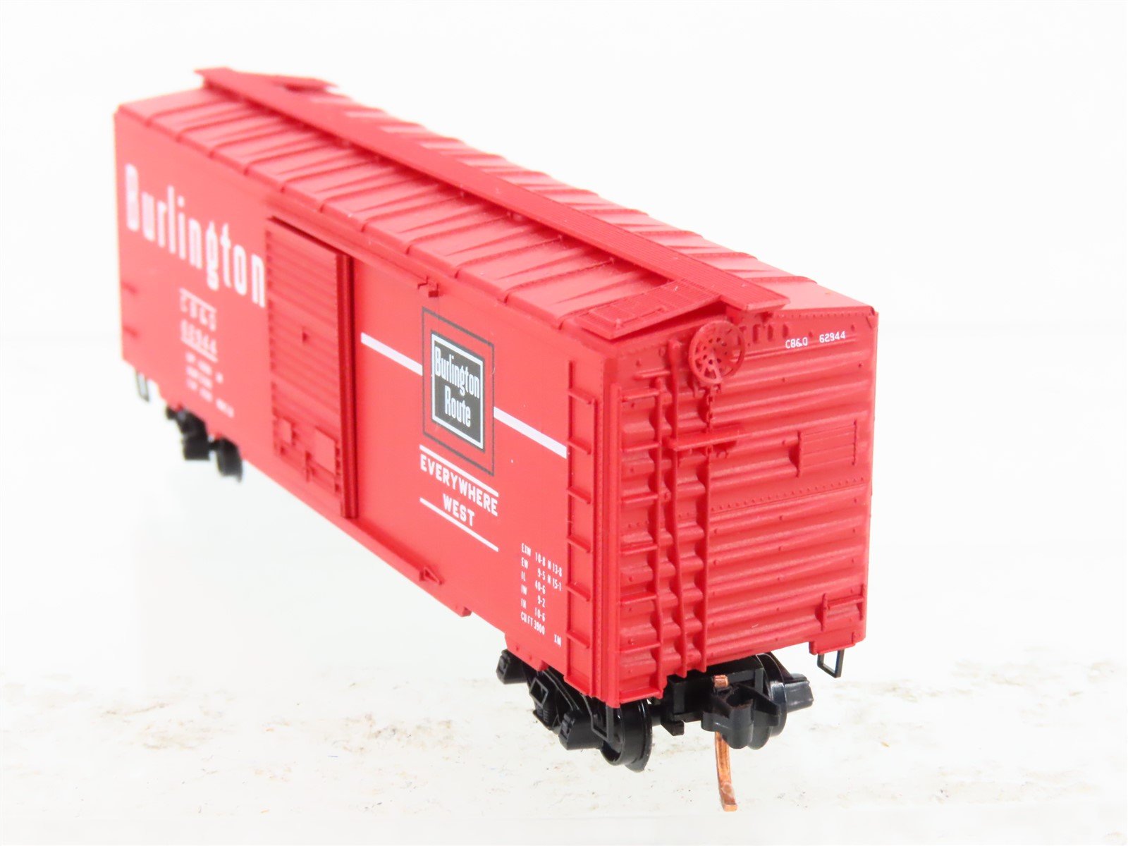 N Scale Micro-Trains MTL CB&Q Burlington 40' Boxcar #62944