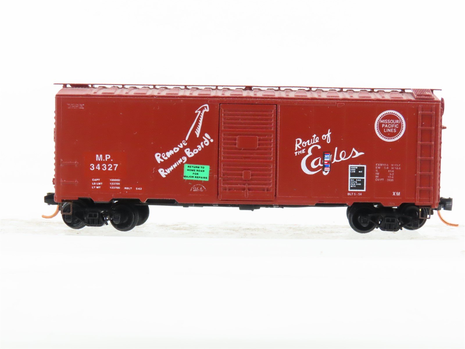 N Scale Deluxe Innovations MP Missouri Pacific 40' Boxcar #34327 w/Graffiti