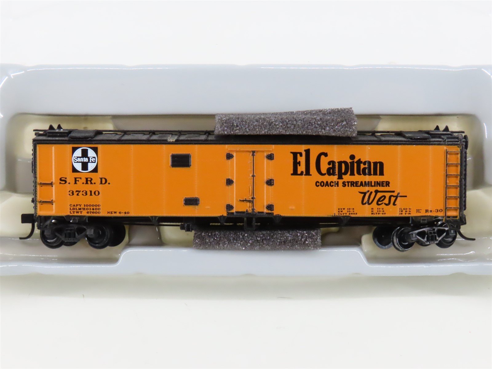 N Scale Athearn 11567 SFRD Santa Fe "El Capitan" 50' Ice Bunker Reefer #37310
