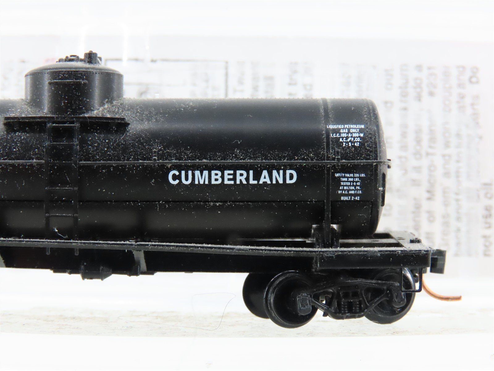 N Scale Micro-Trains MTL 06500600 GATX Leasing 39' Single Dome Tankcar #8556