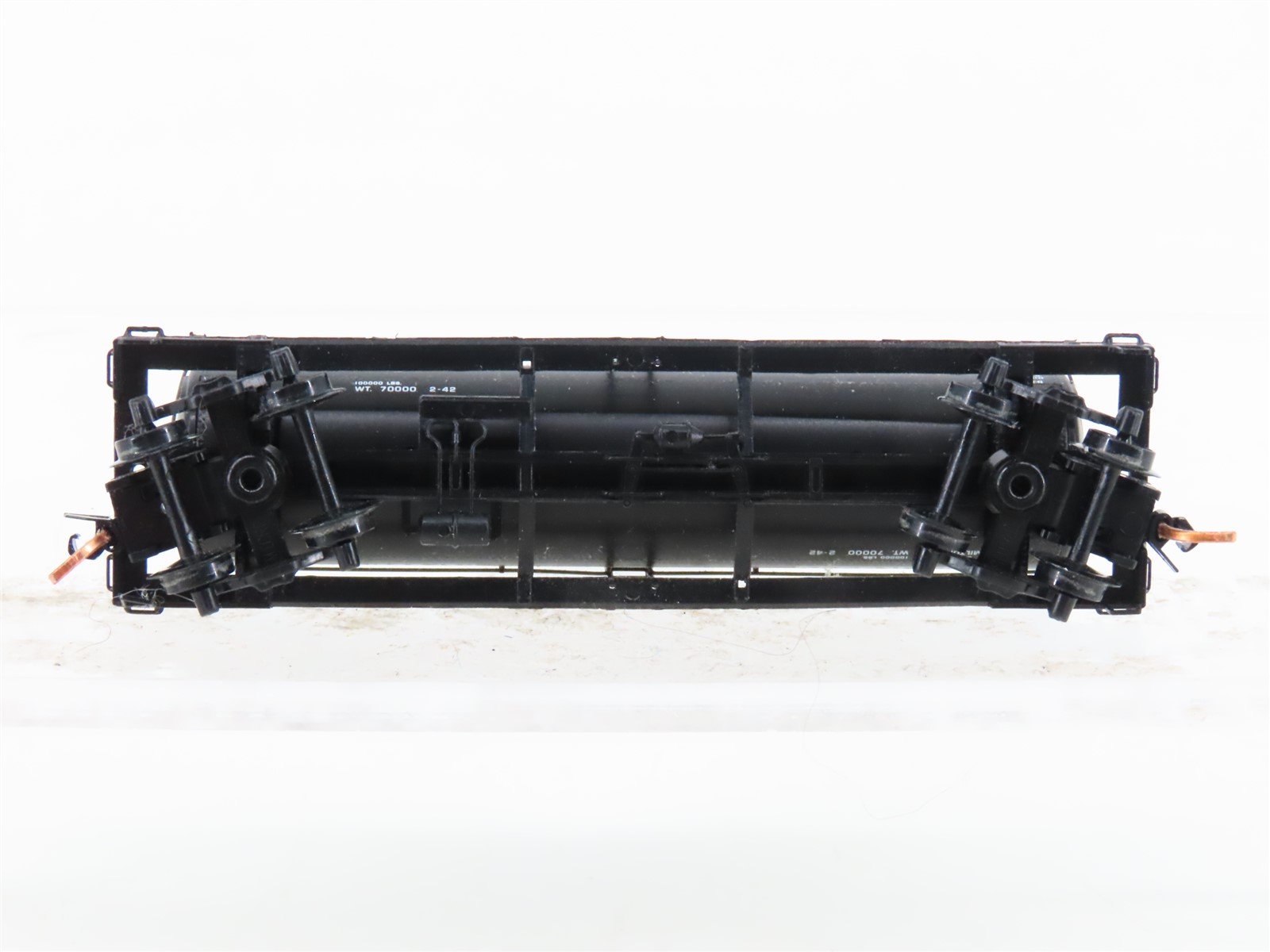 N Scale Micro-Trains MTL 06500600 GATX Leasing 39' Single Dome Tankcar #8556