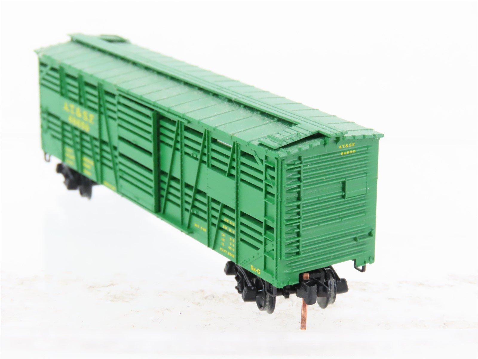 N Scale Micro-Trains MTL 35070 ATSF Santa Fe 40' Despatch Stock Car #68650