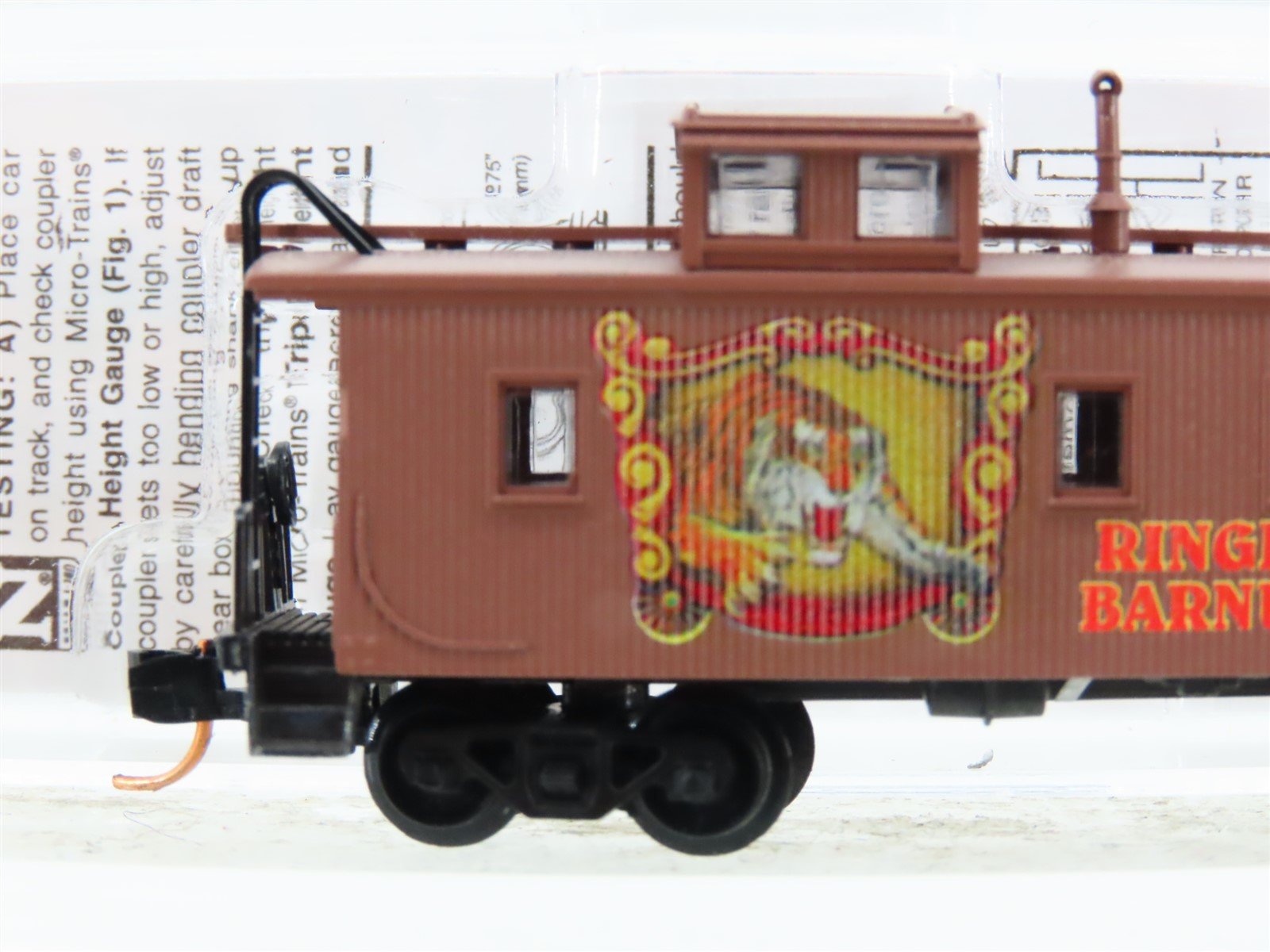 N Scale Micro-Trains MTL 05100190 Ringling Bros 34' Wood Cupola Caboose