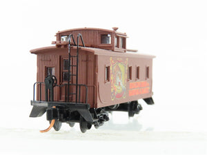N Scale Micro-Trains MTL 05100190 Ringling Bros 34' Wood Cupola Caboose