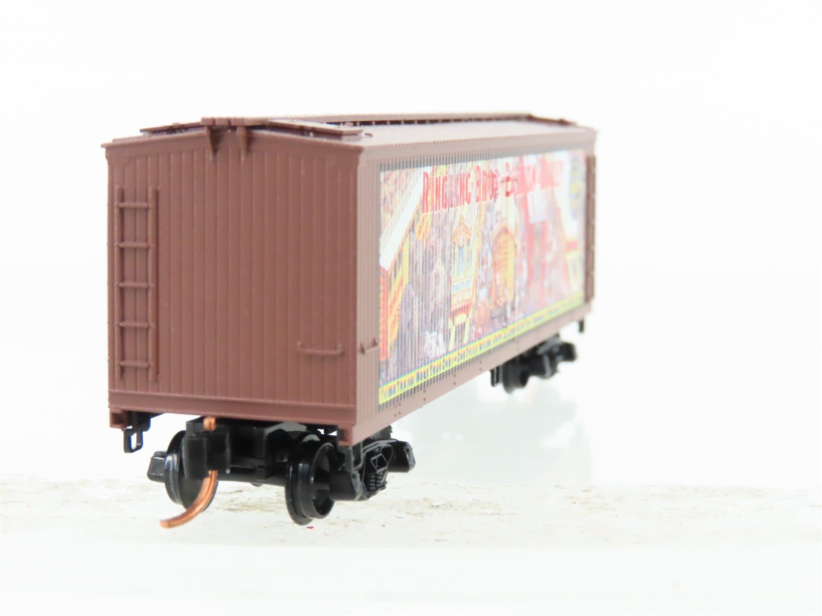N Scale Micro-Trains MTL 04700409 Ringling Bros 40' Wood Reefer Billboard #9