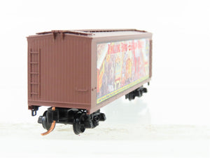 N Scale Micro-Trains MTL 04700409 Ringling Bros 40' Wood Reefer Billboard #9