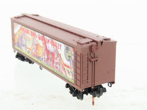 N Scale Micro-Trains MTL 04700409 Ringling Bros 40' Wood Reefer Billboard #9