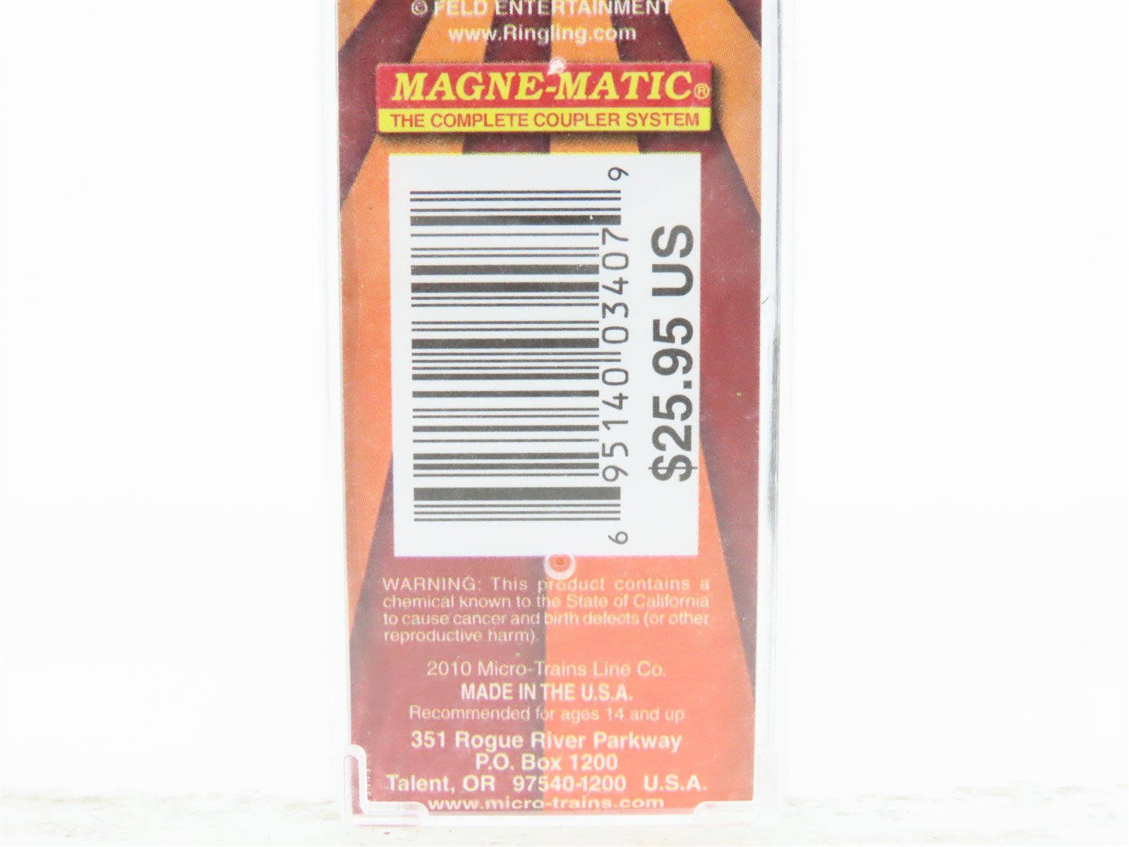 N Scale Micro-Trains MTL 04700409 Ringling Bros 40' Wood Reefer Billboard #9