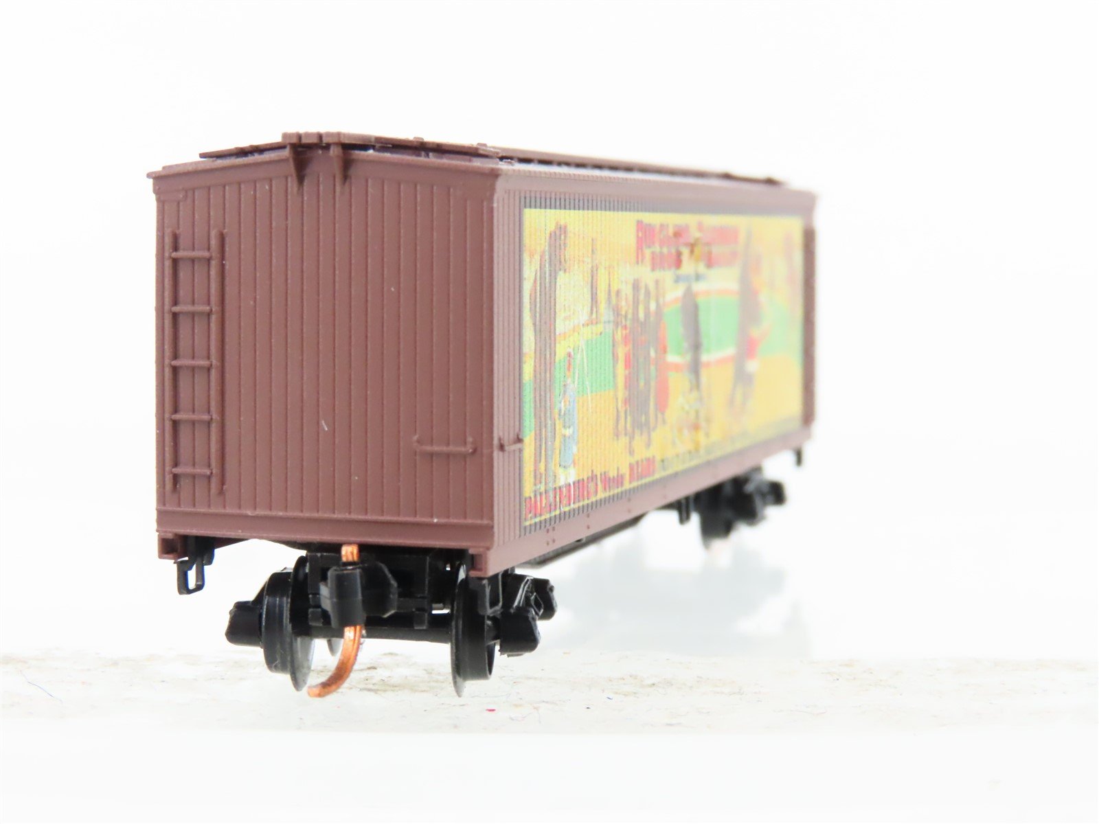 N Scale Micro-Trains MTL 04700405 Ringling Bros 40' Wood Reefer Billboard #5