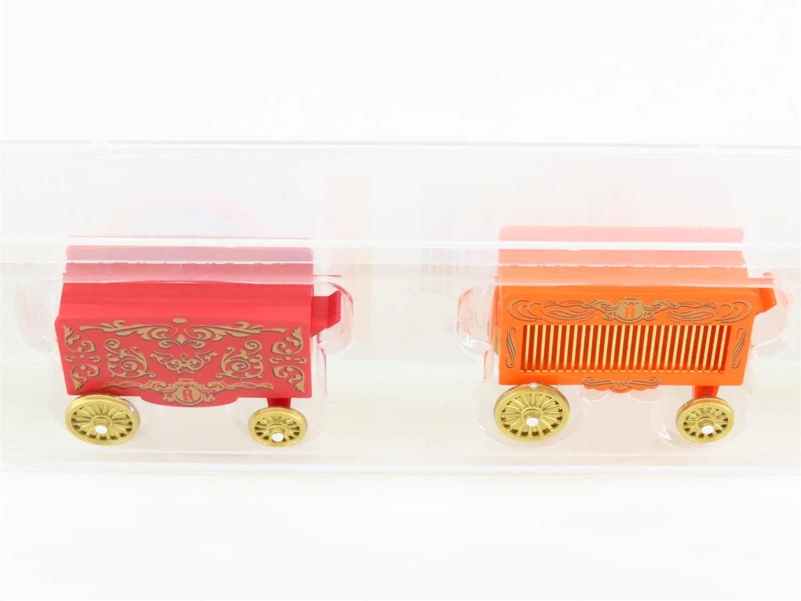 N Micro-Trains MTL 47000039 Ringling Bros/Barnum & Bailey Circus Wagons 2-Pack