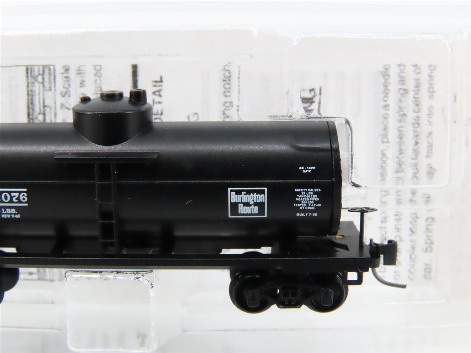 Z Micro-Trains MTL 53000070 CBQ Burlington 39' Single Dome Tankcar #232076