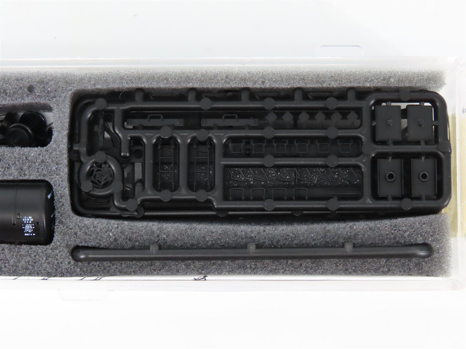 N Scale Intermountain 61319-08 SHPX Kingtaste Single Dome Tankcar #20493 Kit