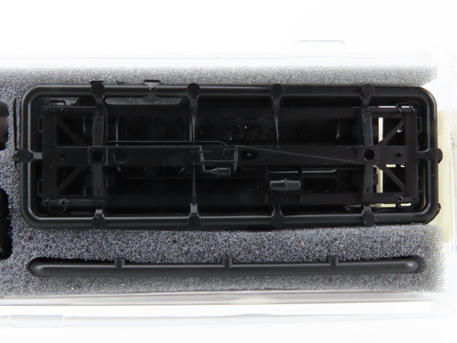 N Scale Intermountain 61303-15 SKX Spencer Single Dome Tankcar #201 Kit