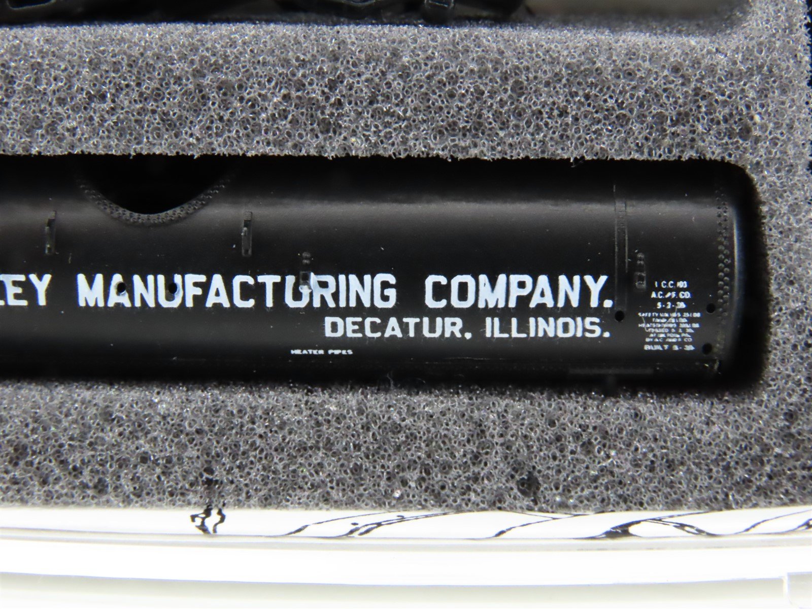 N Scale Intermountain 61312-06 AESX A.E Staley Single Dome Tankcar #260 Kit
