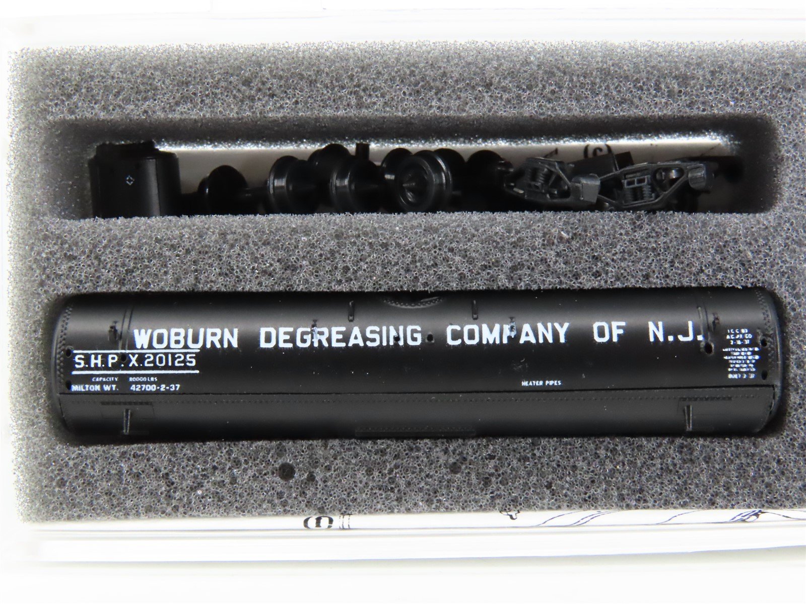 N Scale Intermountain 61317-06 SHPX Woburn Single Dome Tankcar #20125 Kit