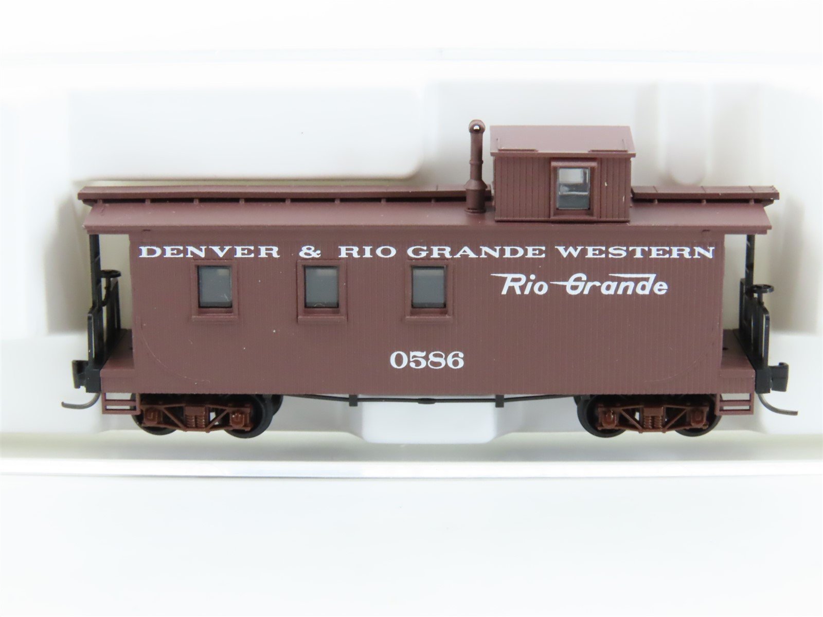 Nn3 Scale Micro-Trains MTL 15502 DRGW Rio Grande One Window Cupola Caboose #0586