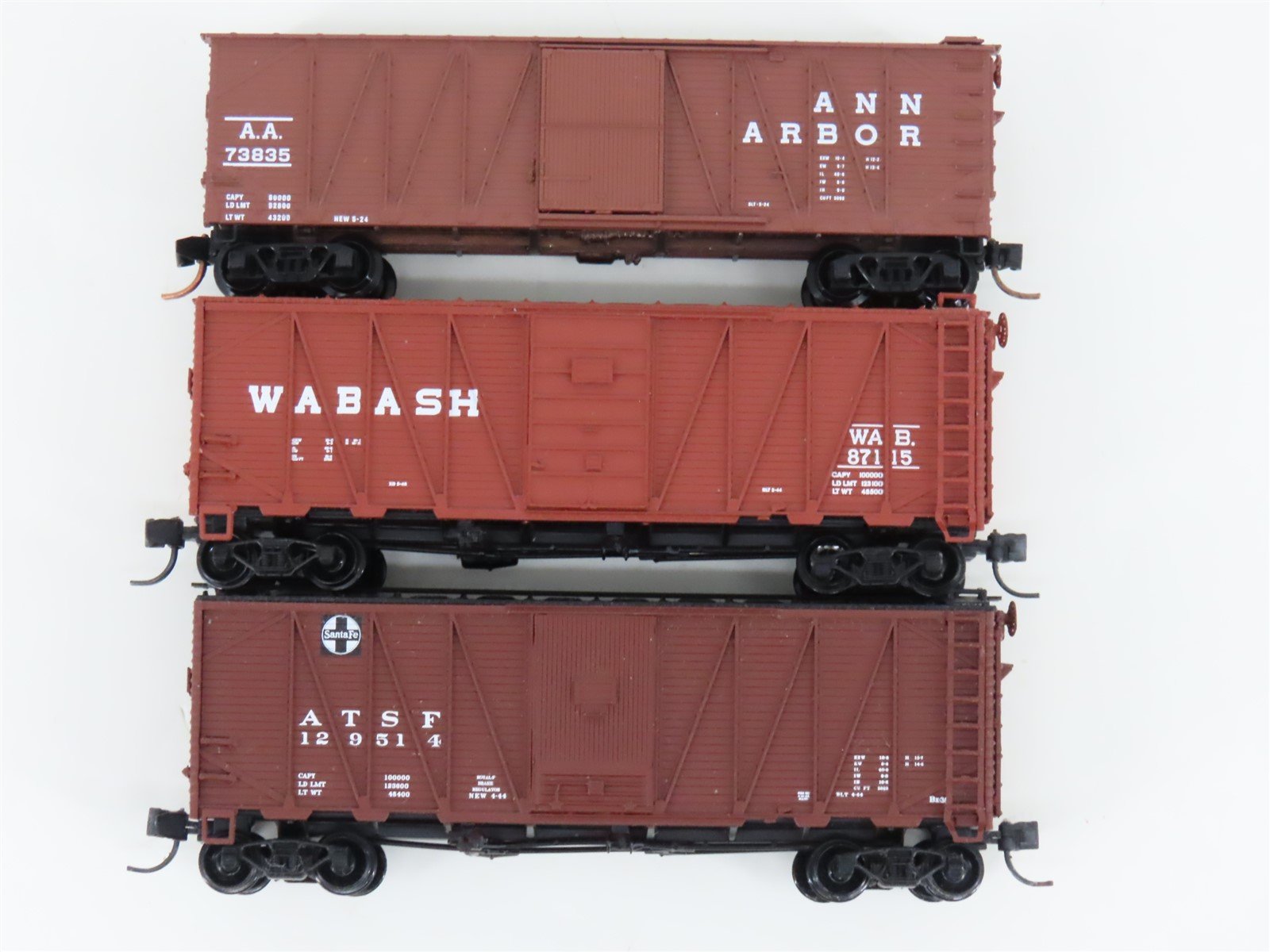 LOT of 3 N InterMountain & Micro-Trains MTL AA/WAB/ATSF Single Door Box Cars