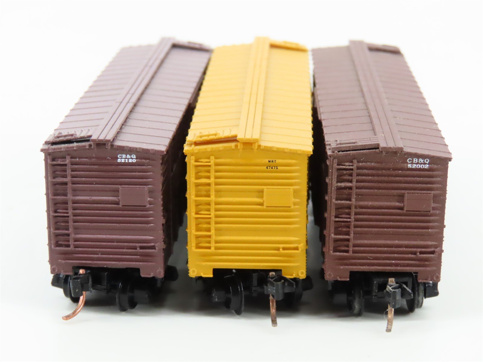 LOT of 3 N Scale Micro-Trains MTL CB&Q/MKT Railroad Stock Cars