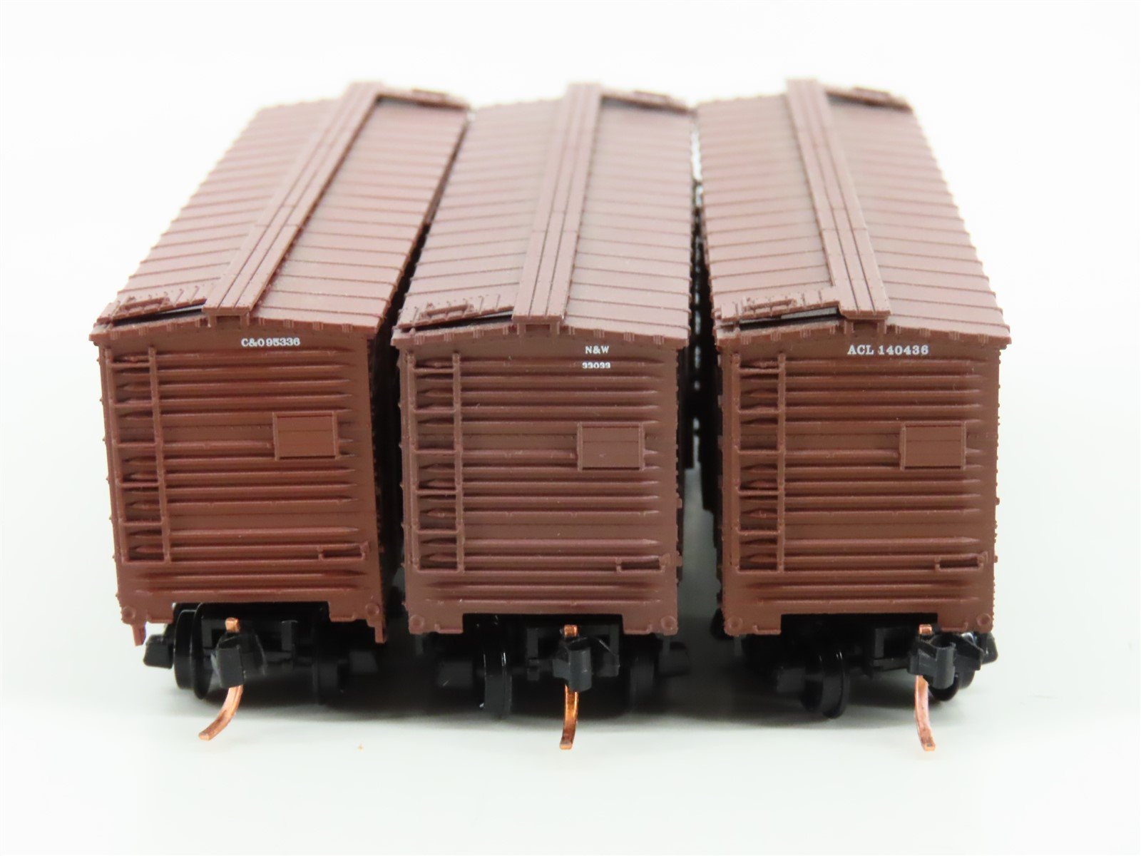 LOT of 3 N Scale Micro-Trains MTL ACL/N&W/C&O Railroad Stock Cars